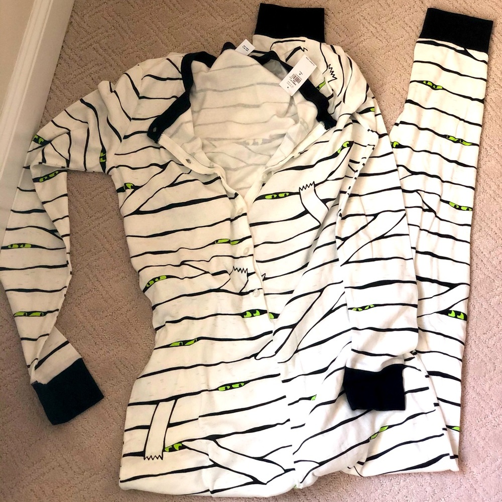 Brand new Old Navy Mummy Onesie